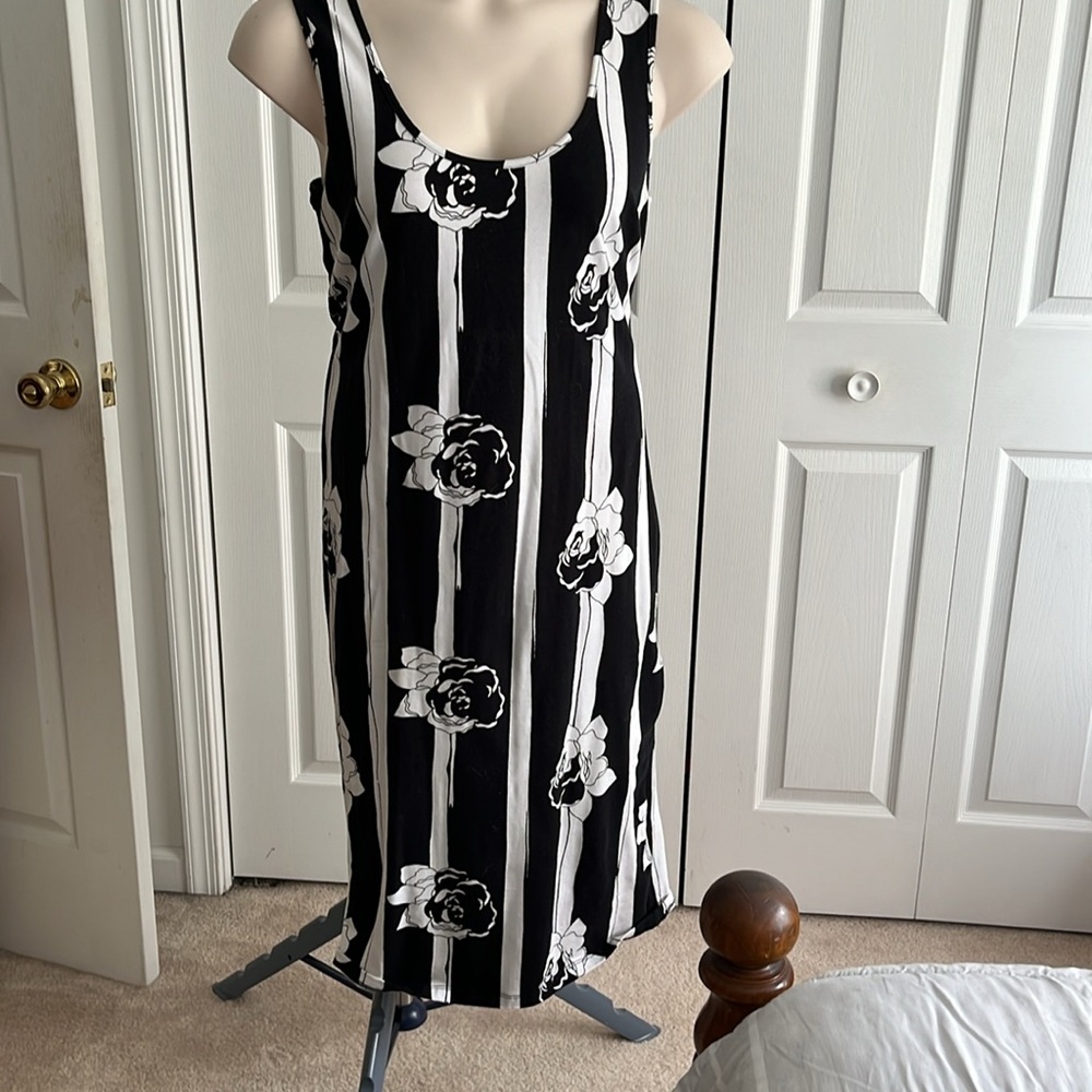 👗BOGO- ASOS Maternity/Plus size striped dress- size 16. Great condition
